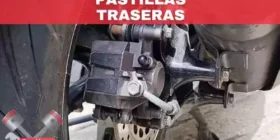 como cambiar pastillas de freno moto traseras Nmax 155
